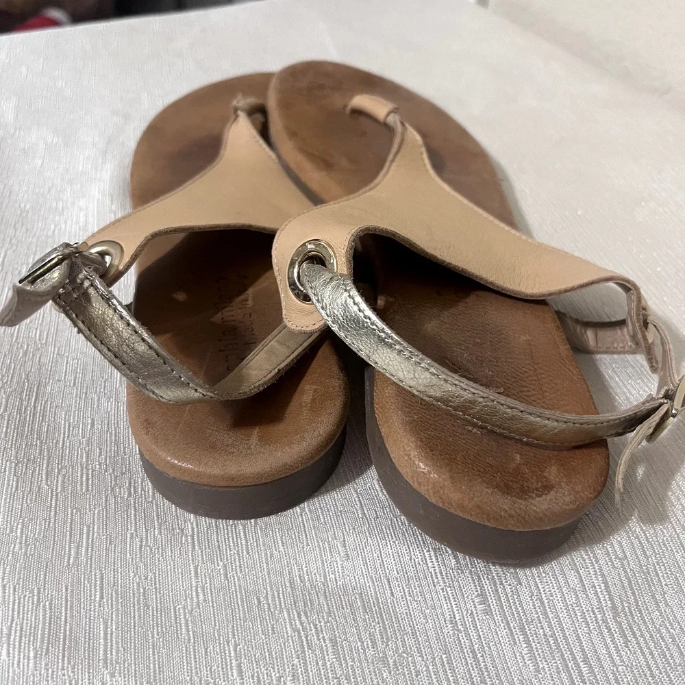 Sophia Milano Womens‎ 10 Beige Italian Leather Thong Sandals butter soft gold